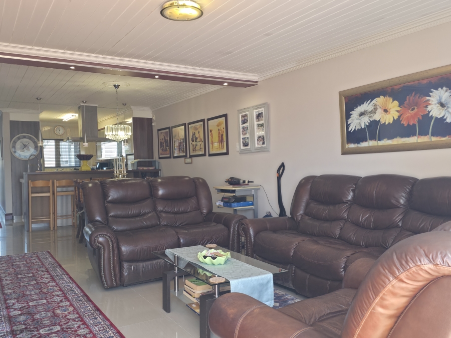 3 Bedroom Property for Sale in Ferreira Town Eastern Cape